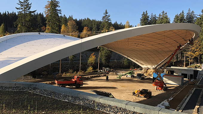 Die Schierker Feuersteinarena, die vom österreichischen Stahlbauverband den Sonderpreis für Ingenieurskunst erhielt, wurde 2018 außerdem mit dem HiCAD Award ausgezeichnet.